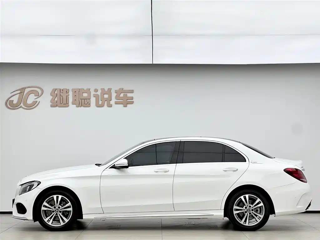 Mercedes-Benz C-Class 2018 C 200 L Sports Edition купить на сайте DeffCars