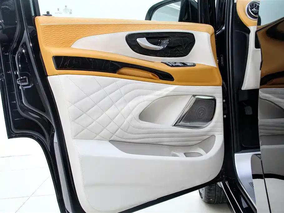 Vito 2023 2.0T Elite Edition 7 seats купить на сайте DeffCars