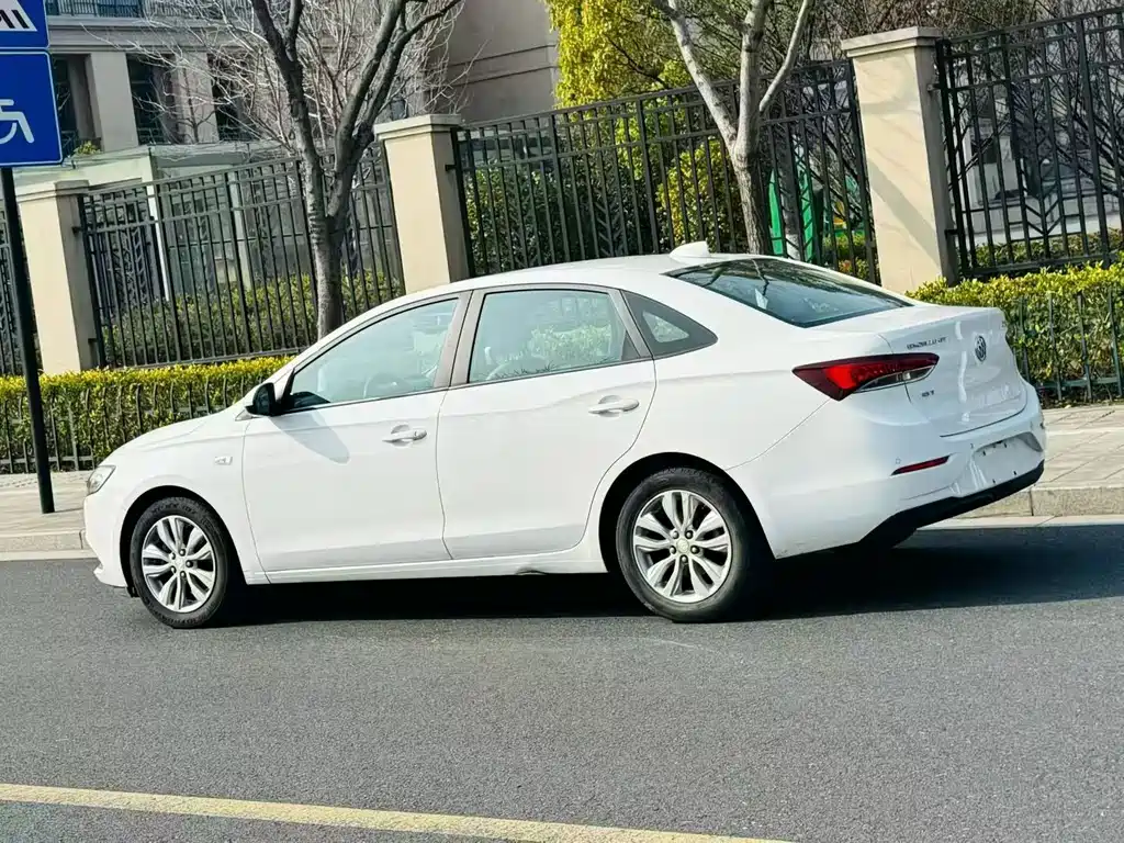 Yinglang 2019 15T dual-clutch interconnected elite model National VI купить на сайте DeffCars