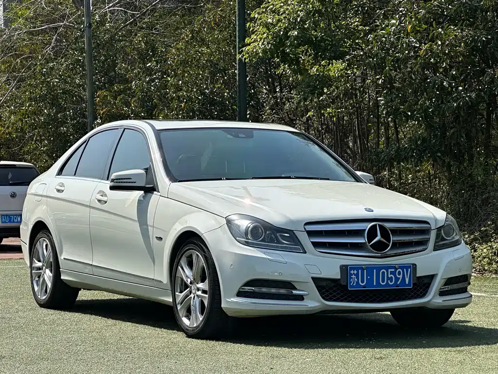 Mercedes-Benz C-Class 2010 C 200 CGI Fashion Model купить на сайте DeffCars