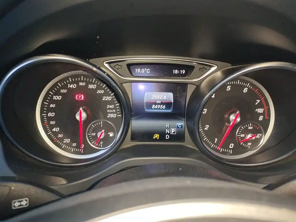Mercedes-Benz GLA 2017 GLA 200 Dynamic купить на сайте DeffCars