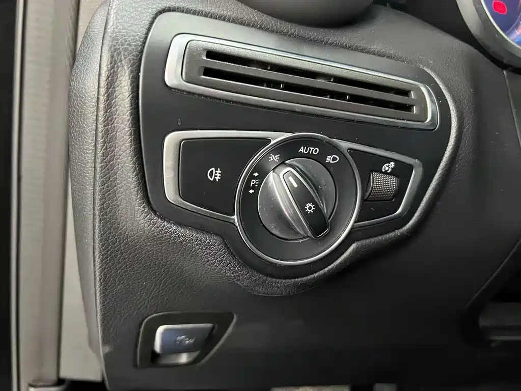 Mercedes-Benz GLC 2022 facelift three GLC 260 L 4MATIC dynamic type купить на сайте DeffCars