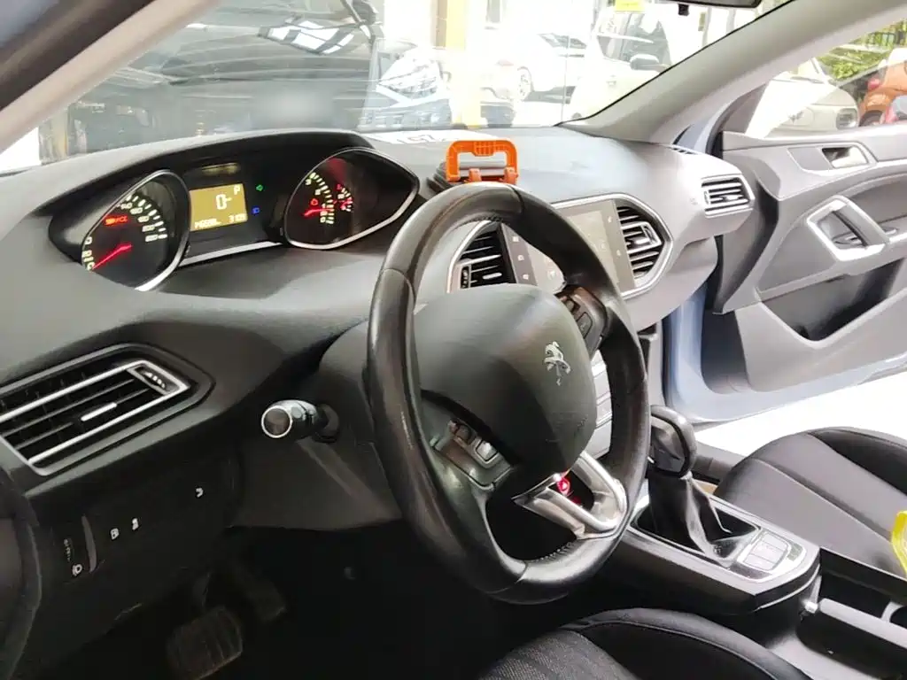 Peugeot 308S 2015 1.2T Automatic Jinchi Edition купить на сайте DeffCars