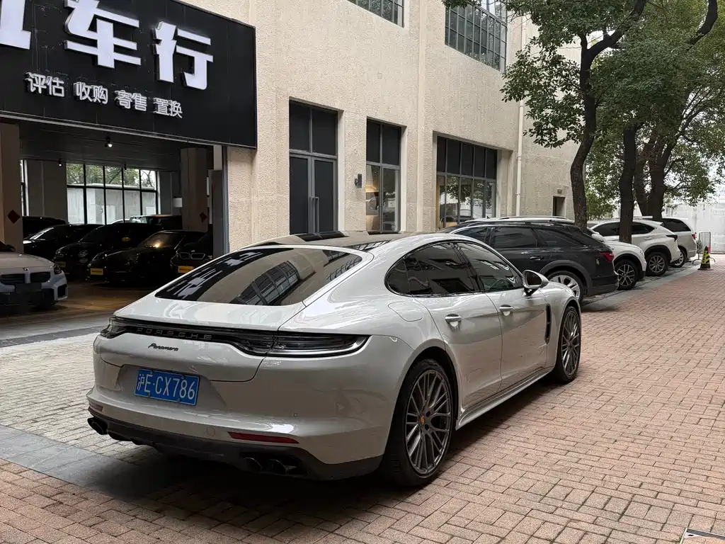 Panamera 2023 Panamera 2.9T Platinum Edition купить на сайте DeffCars