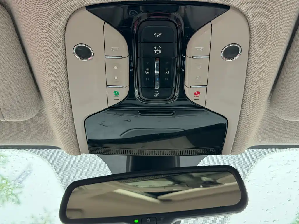 Trumpchi M8 2018 320T Premium Edition купить на сайте DeffCars
