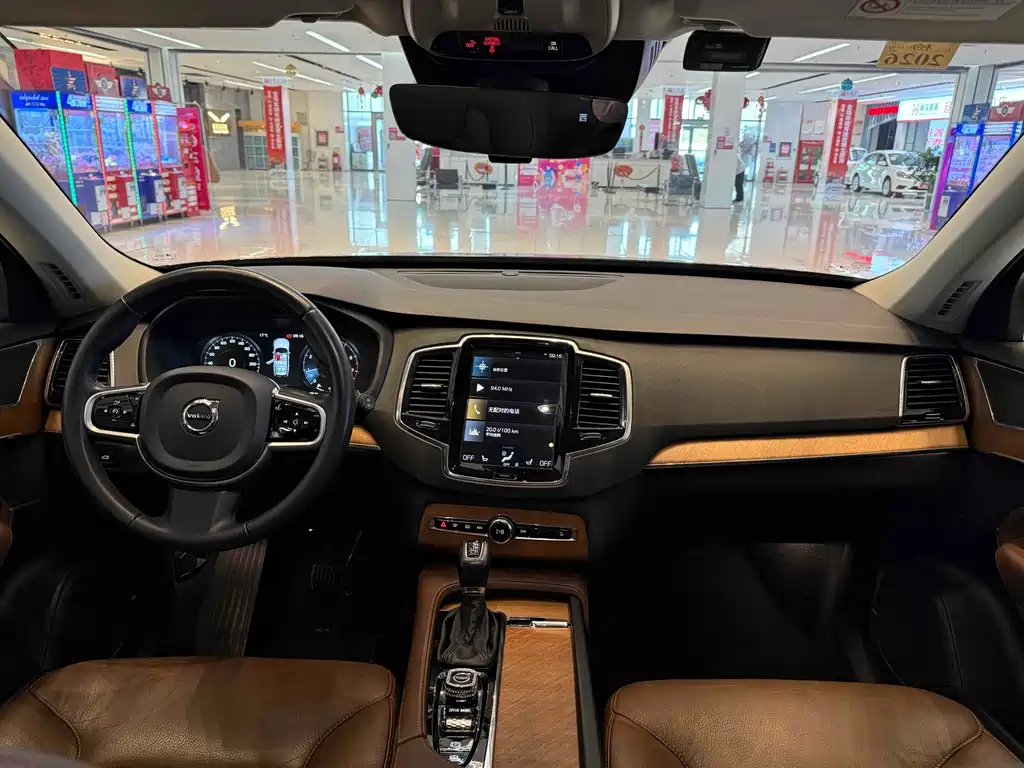 Volvo XC90 2020 facelift T6 Zhiyi Luxury Edition 7 seats купить на сайте DeffCars