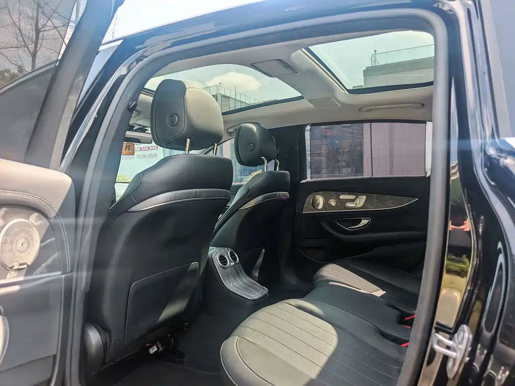 Mercedes-Benz E-Class 2023 E 300 L Luxury Model купить на сайте DeffCars