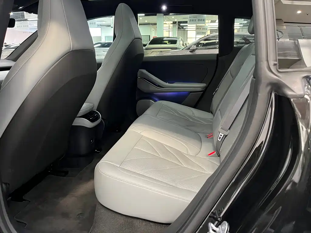 NIO ET5T 2025 75kWh Touring купить на сайте DeffCars
