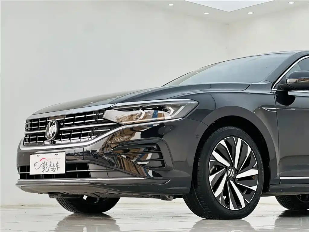 Passat 2023 facelift 380TSI luxury version купить на сайте DeffCars