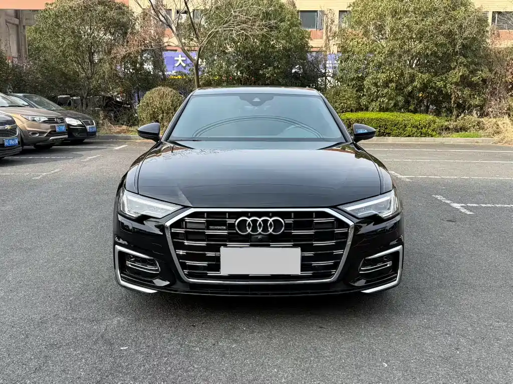 Audi A6L 2025 45 TFSI quattro exclusive dynamic model купить на сайте DeffCars