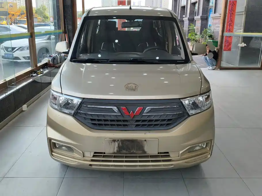 Hongguang V 2019 1.5L Exquisite Edition National VI LAR купить на сайте DeffCars
