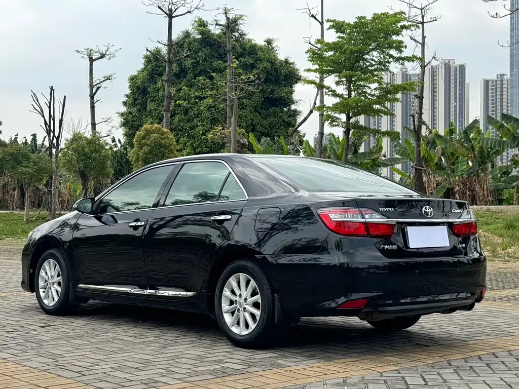Camry 2016 2.0G 10th Anniversary Leading Edition купить на сайте DeffCars
