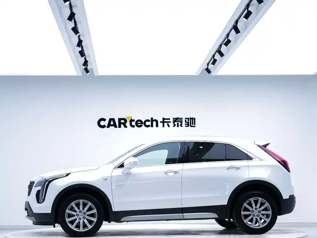 Cadillac XT4 2021 28T two-wheel drive leading model купить на сайте DeffCars