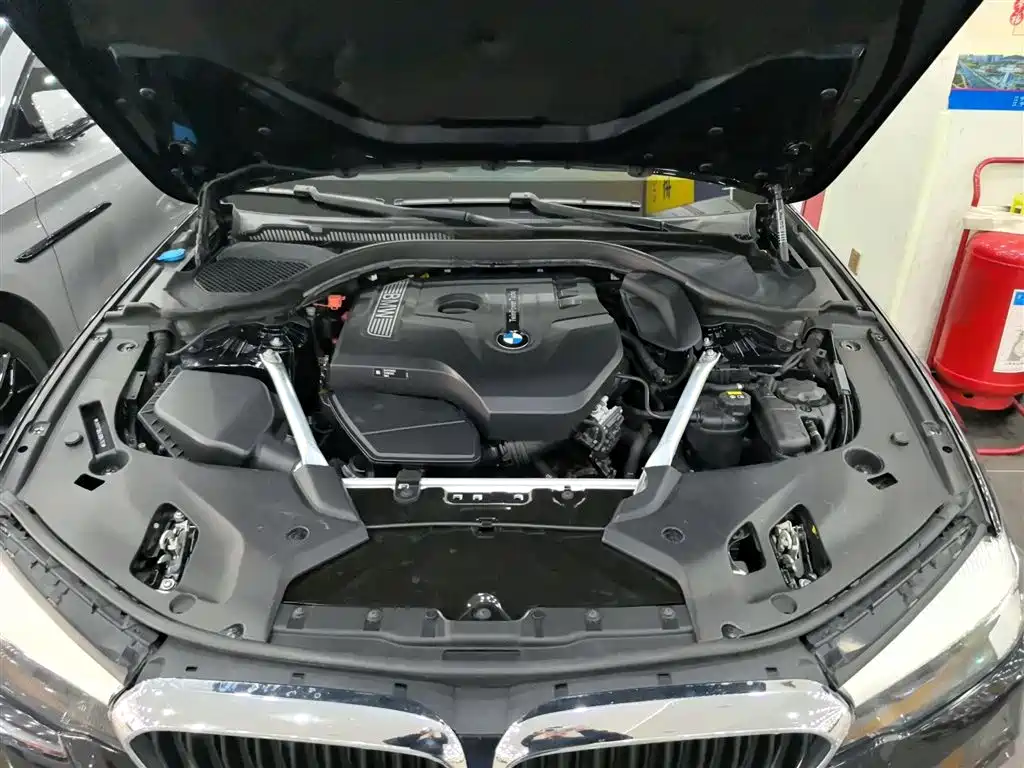 BMW 5 Series 2020 525Li M Sports Package купить на сайте DeffCars