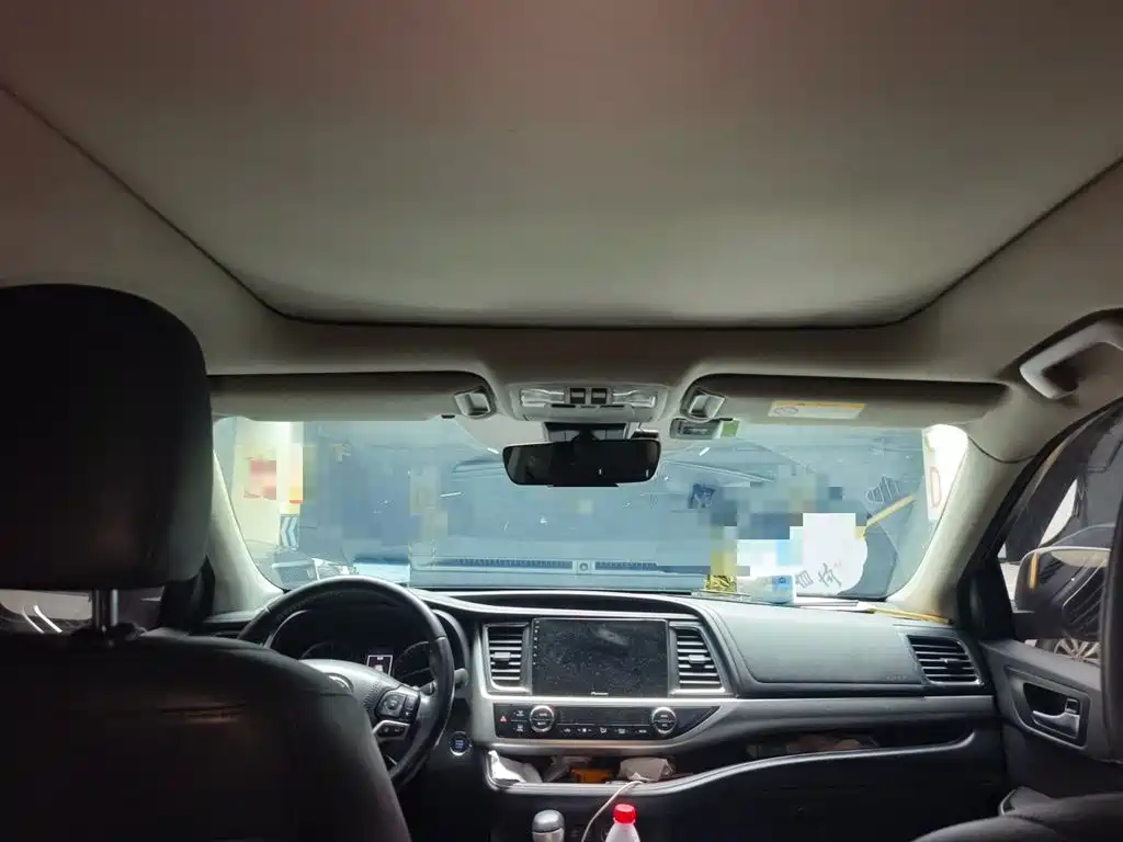 Highlander 2018 2.0T four-wheel drive luxury version 7 seats National V купить на сайте DeffCars