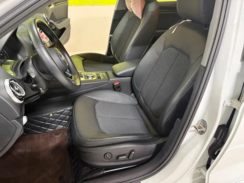 Audi A3 2020 Limousine 35 TFSI Fashion Type National V купить на сайте DeffCars