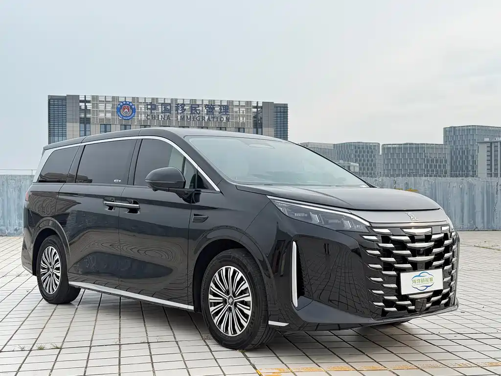 Xia (Summer) 2026 DM-i 1.5t 218km Transcendental купить на сайте DeffCars
