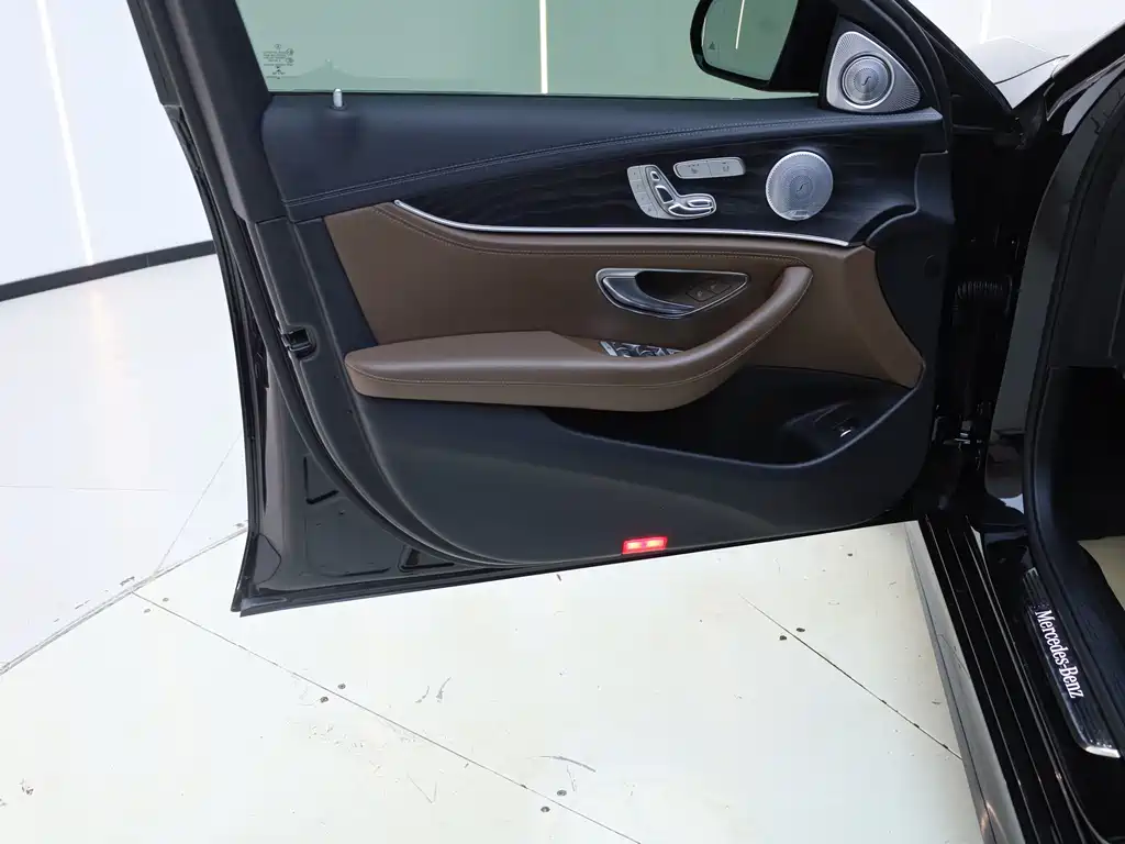 Mercedes-Benz E-Class 2020 Facelift E 300 L Sports Special Edition купить на сайте DeffCars