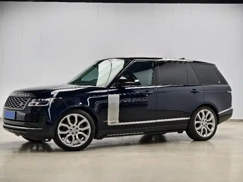 Range Rover 2022 3.0 L6 400PS Legendary Extended Classic Edition купить на сайте DeffCars
