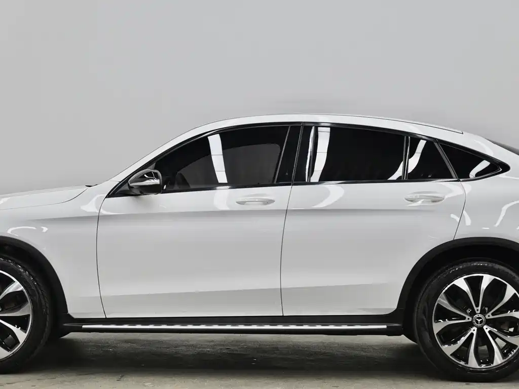 Mercedes-Benz GLC Coupe 2019 GLC 260 4MATIC Coupe SUV купить на сайте DeffCars
