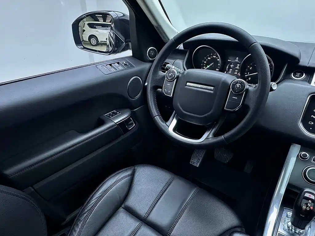 Range Rover Sport 2016 3.0 SC V6 SE купить на сайте DeffCars