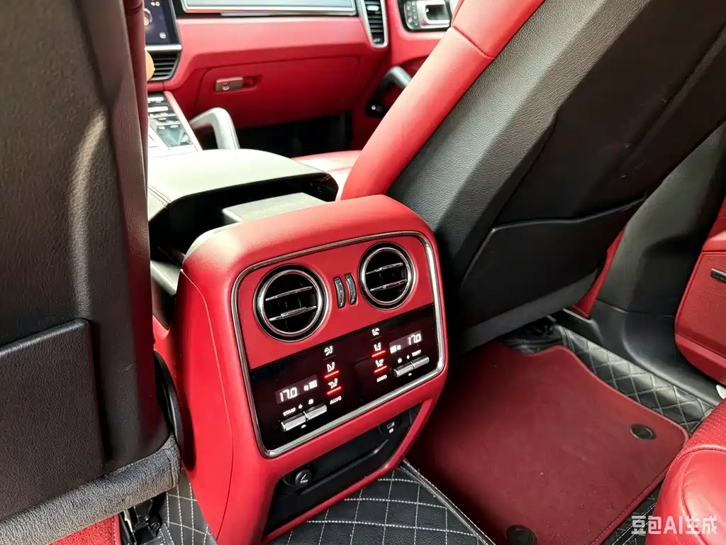 Cayenne 2023 Cayenne Coupé 3.0T Platinum Edition купить на сайте DeffCars