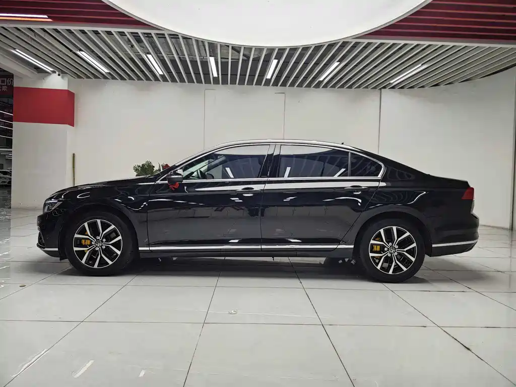 Magotan 2020 330TSI DSG leading model купить на сайте DeffCars