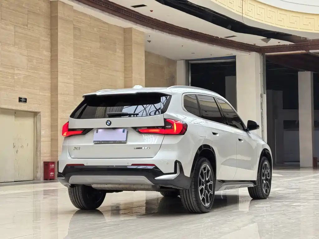 BMW X1 2023 sDrive25Li X Design Package купить на сайте DeffCars