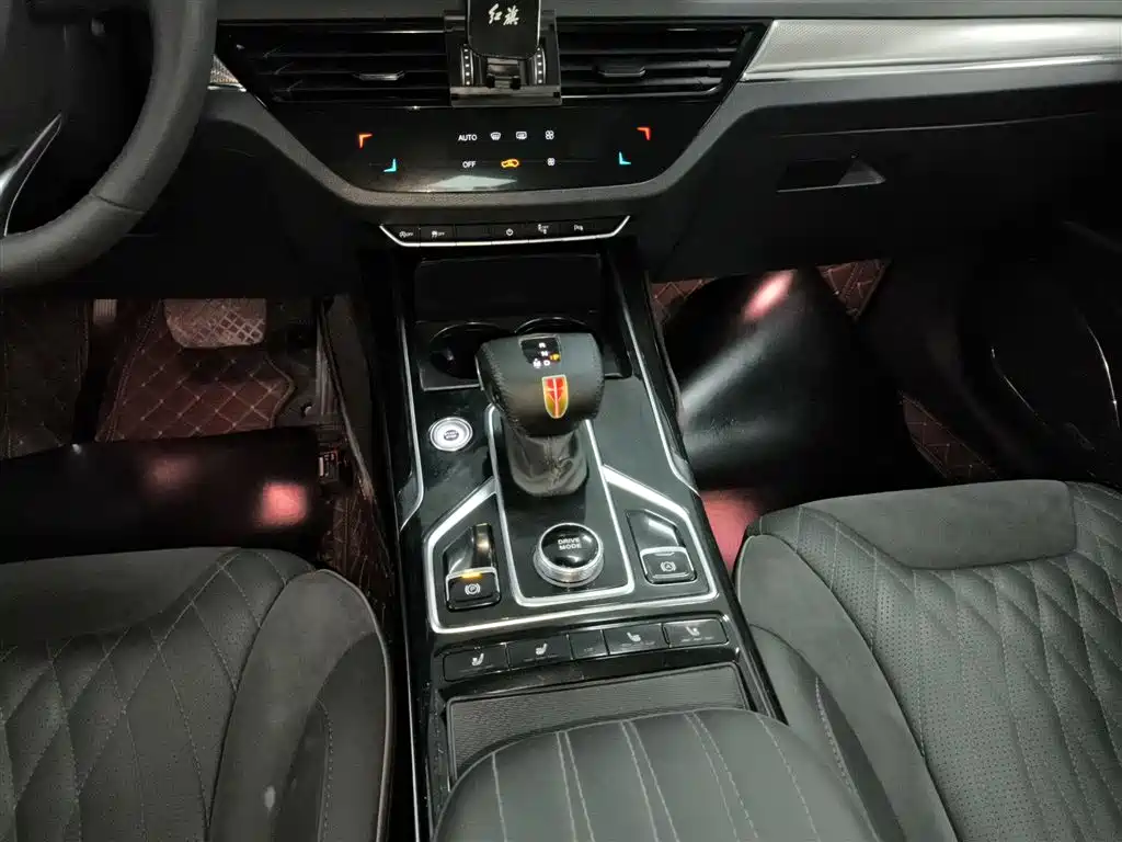 Hongqi HS5 2022 facelift 2.0T Zhilian Flagship Edition купить на сайте DeffCars