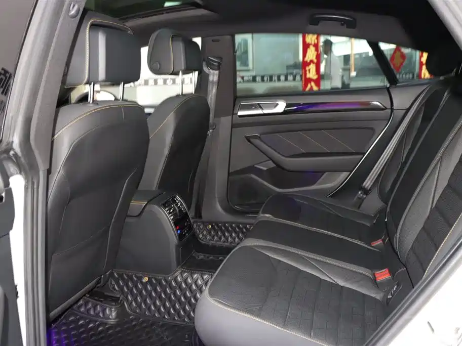 FAW-Volkswagen CC 2023 380TSI eye-catching version купить на сайте DeffCars