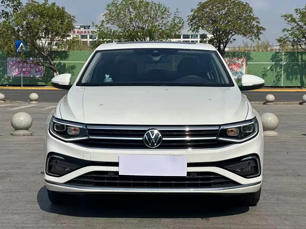 Bora 2023 model 200TSI DSG Zhixing PRO version купить на сайте DeffCars