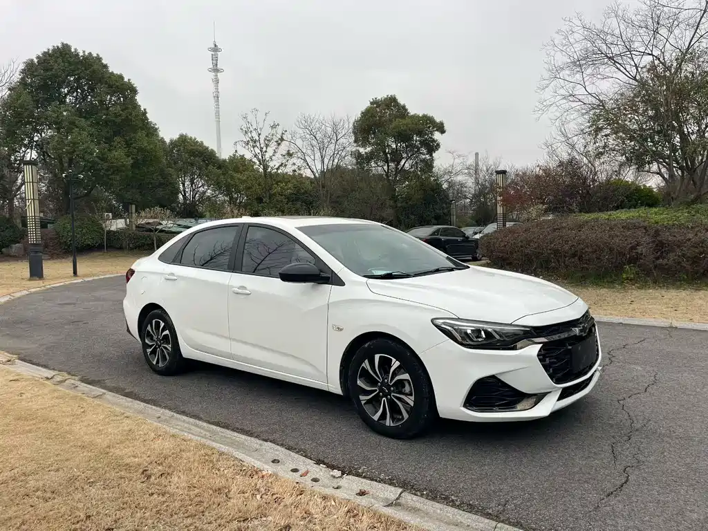 Cruze 2019 RS 330T Automatic Fun Edition National VI купить на сайте DeffCars