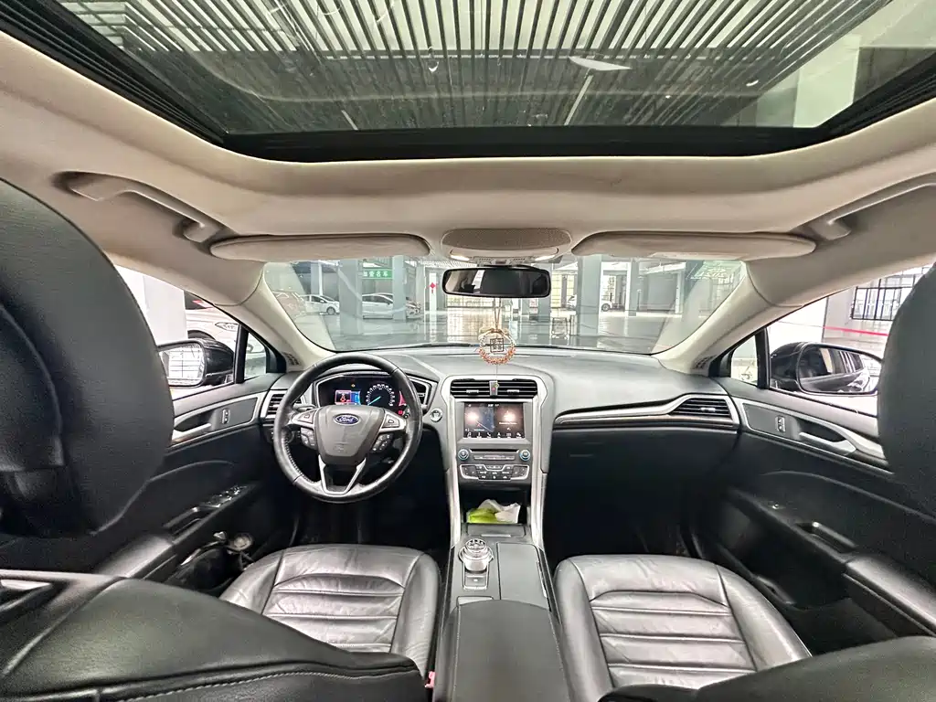 Mondeo 2017 EcoBoost 180 Luxury купить на сайте DeffCars