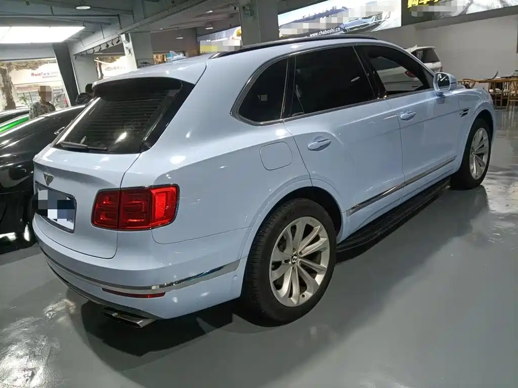 Bentayga 2018 4.0T V8 купить на сайте DeffCars