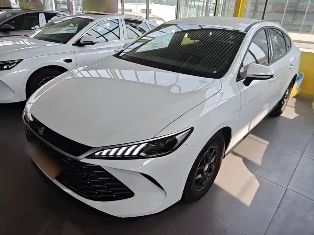 Qin PLUS 2025 DM-i smart driving version 55KM leading model купить на сайте DeffCars