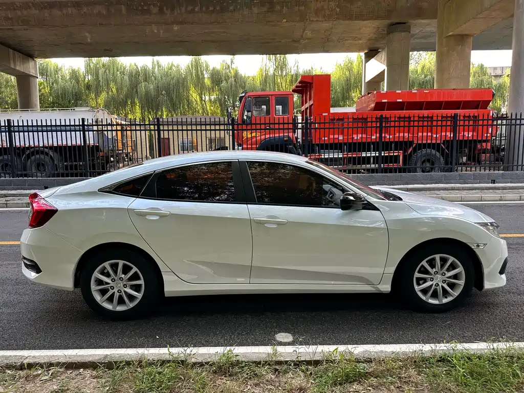 Civic 2016 180TURBO manual comfort version купить на сайте DeffCars