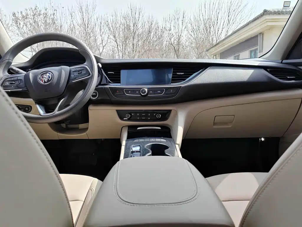 Regal 2020 552T Elite купить на сайте DeffCars