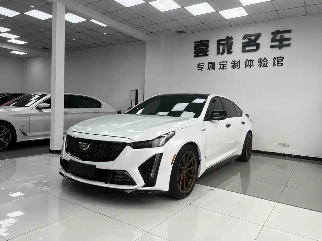 Cadillac CT5 2022 28T luxury model купить на сайте DeffCars
