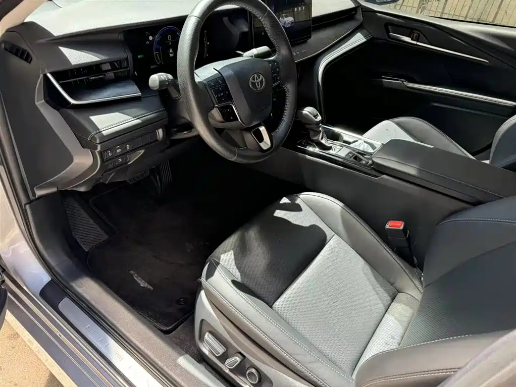 Camry 2024 2.0GVP Deluxe Edition купить на сайте DeffCars