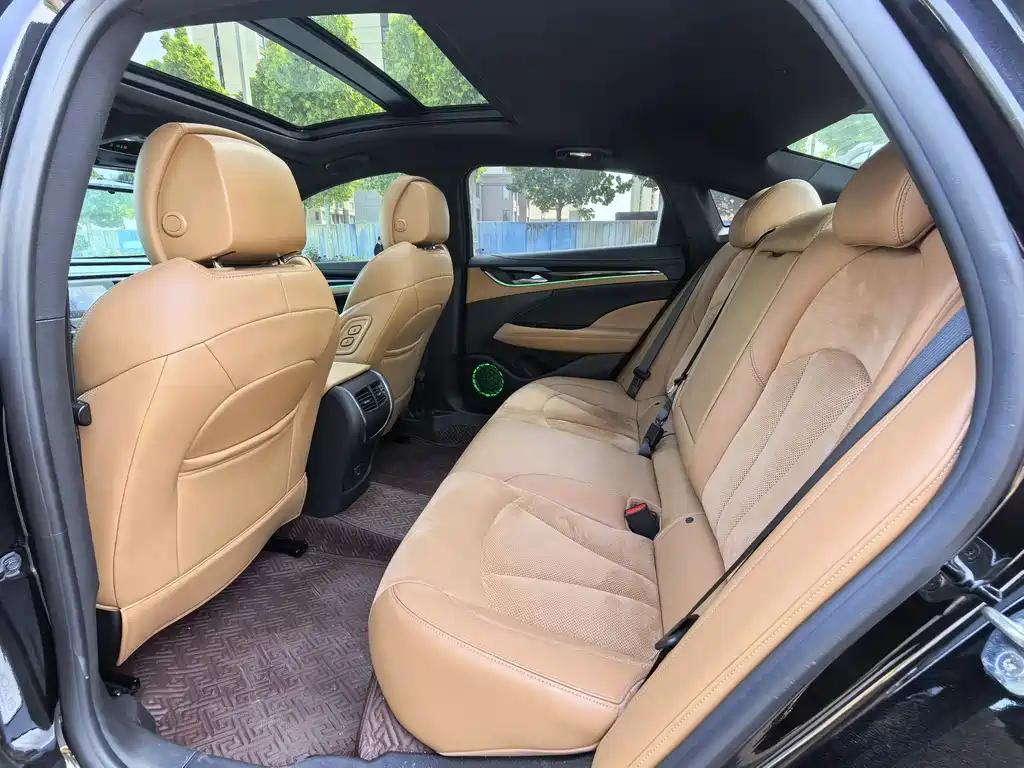 LaCrosse 2021 652T Premium Model купить на сайте DeffCars