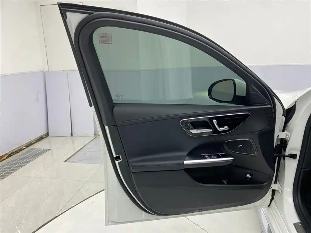 Mercedes-Benz C-Class 2024 facelift C 260 L sports version купить на сайте DeffCars