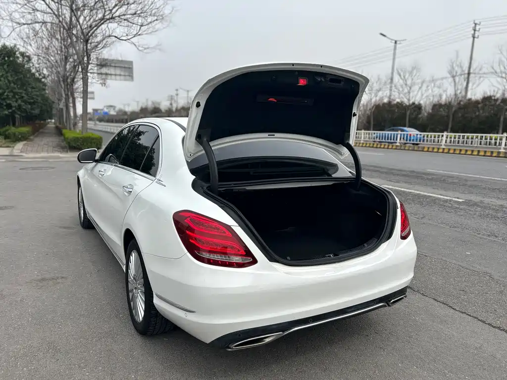 Mercedes-Benz C-Class 2016 C 180 L Sports купить на сайте DeffCars