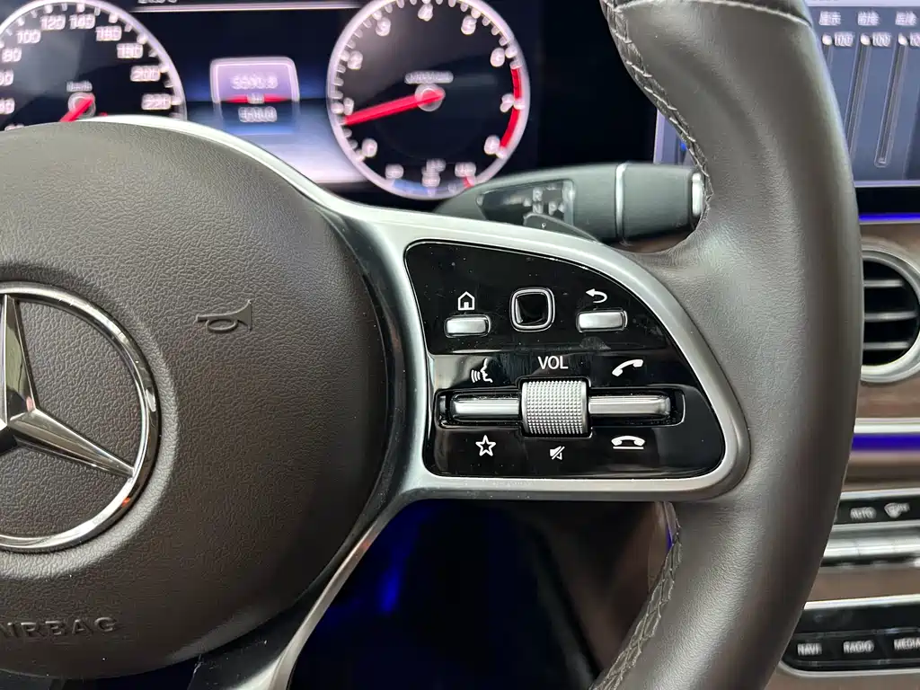 Mercedes-Benz E-Class 2020 Facelift E 300 L Special Edition купить на сайте DeffCars