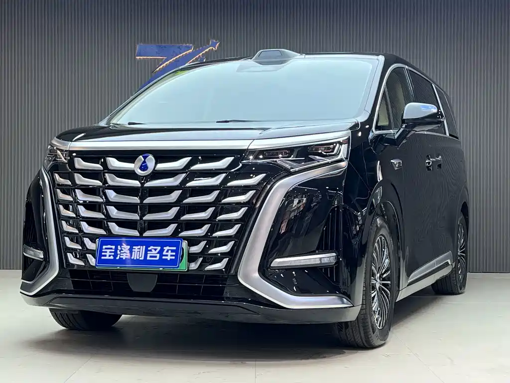 Denza D9 2025 DM-i smart driving version 1020 four-wheel drive premium model купить на сайте DeffCars