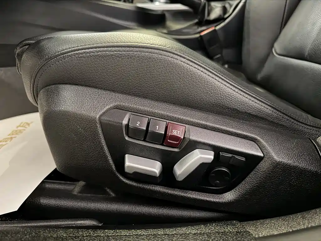 BMW 3 Series 2017 330i M Sports купить на сайте DeffCars
