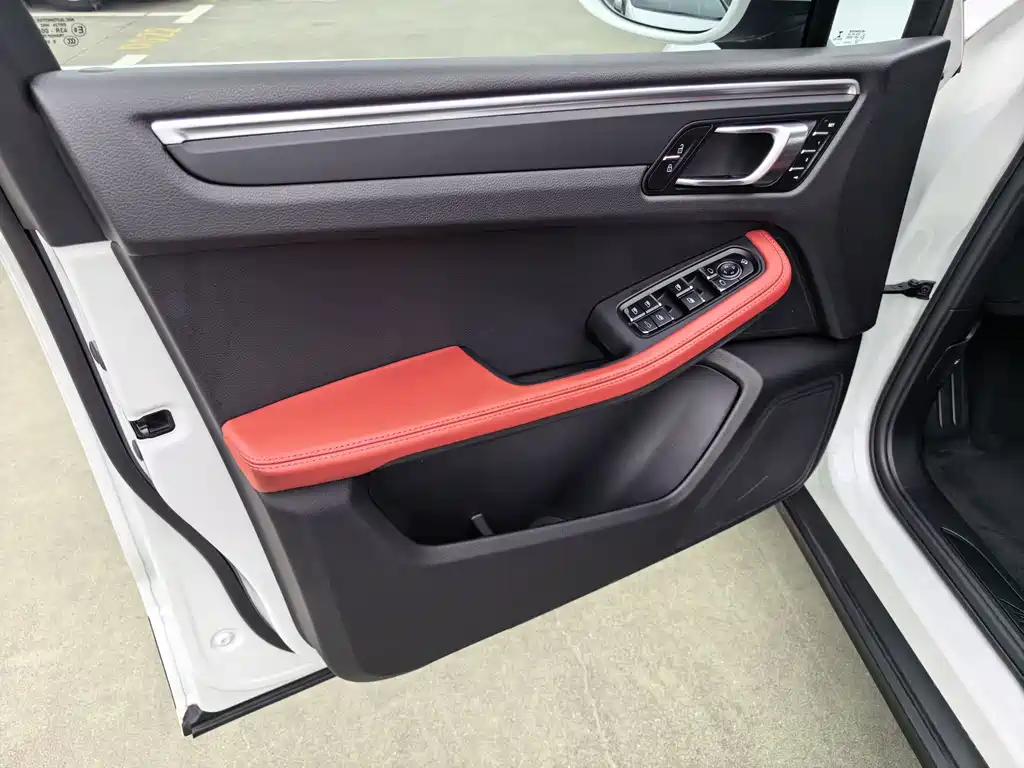 Macan 2018 Macan 2.0T купить на сайте DeffCars