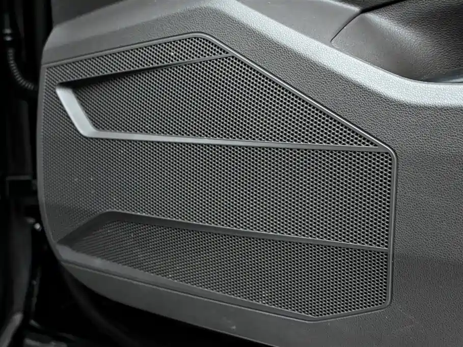 Touareg 2023 3.0TSI Ruixiang Edition Classic Sports Package купить на сайте DeffCars