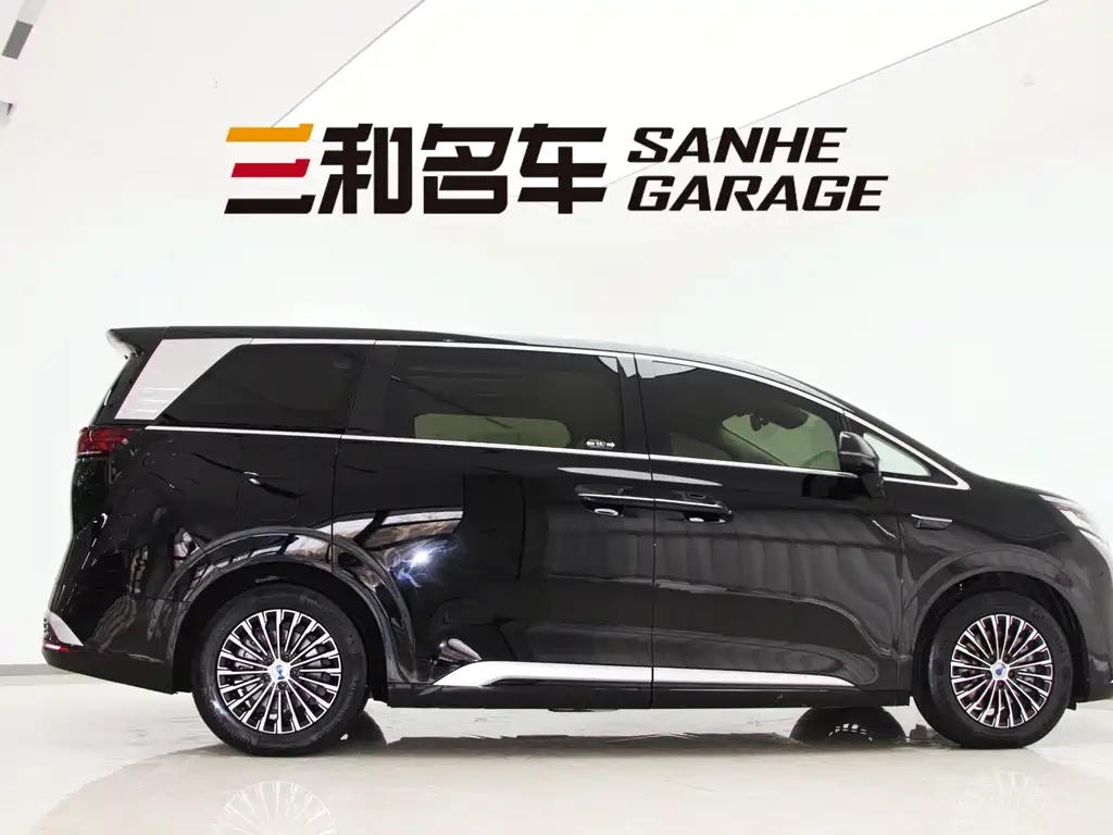 Denza D9 2025 DM-i smart driving version 1020 four-wheel drive flagship model купить на сайте DeffCars