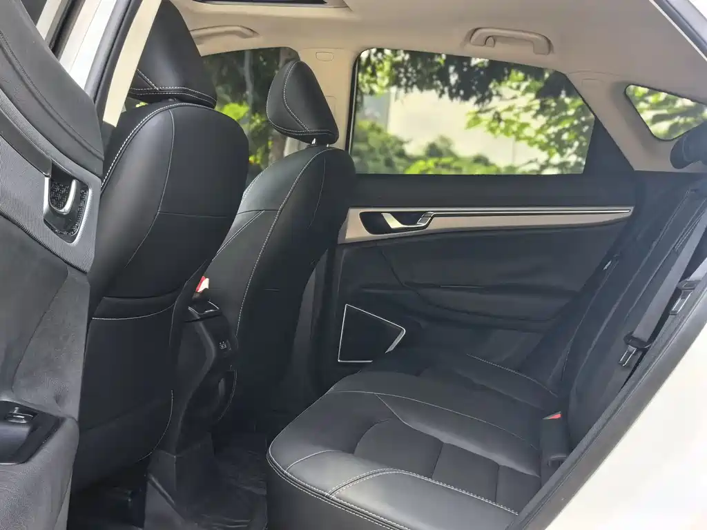 Emgrand GS 2018 trendsetting version 1.4T automatic leading smart connected model купить на сайте DeffCars