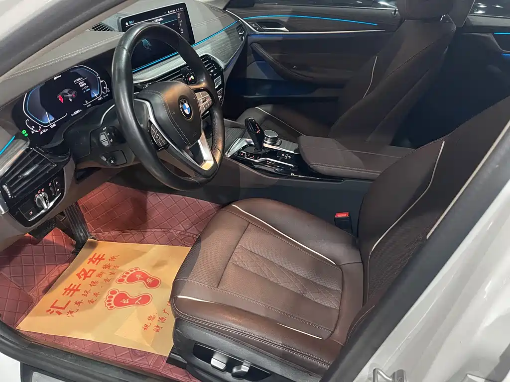 BMW 5 Series New Energy 2021 535Le Luxury Package купить на сайте DeffCars